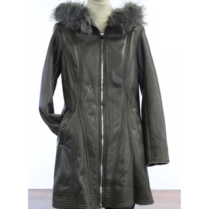 P099.077Taille:38