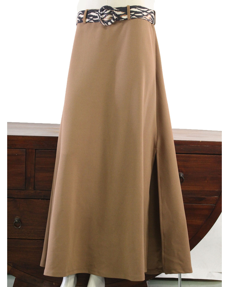 P106.529Couleur:CH. Camel                               