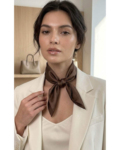 Carré satin uni 