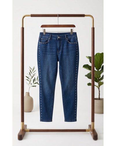T(44-54) - Jean Mom Fit Clouté 